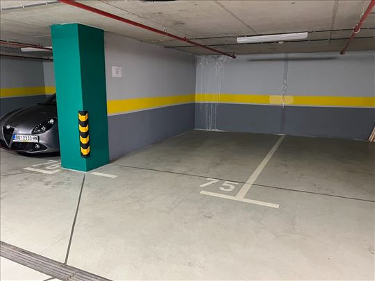 Juzni bulevar, kompletno opremljen i odah useljiv