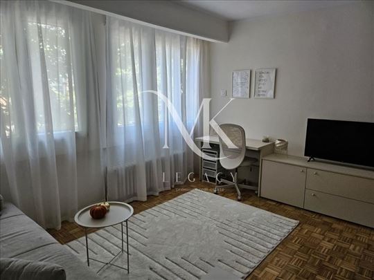Lux, kompletno namešten stan, useljiv ID#1161