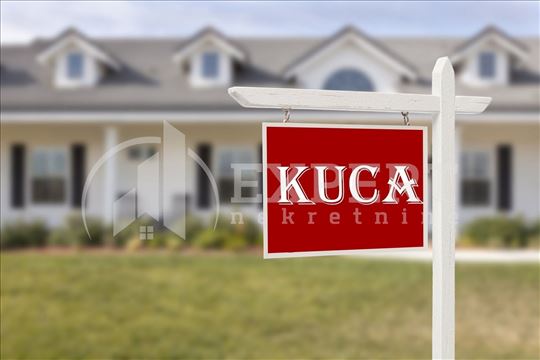 Manja  kuća  za  rušenje, plac  369 m2, Donje Među