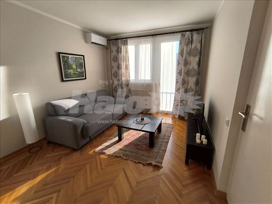 Namešten stan na odličnoj lokaciji -od 08.01.26