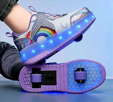 Patike roleri 2u1, sirena, punjive led, ima brojev