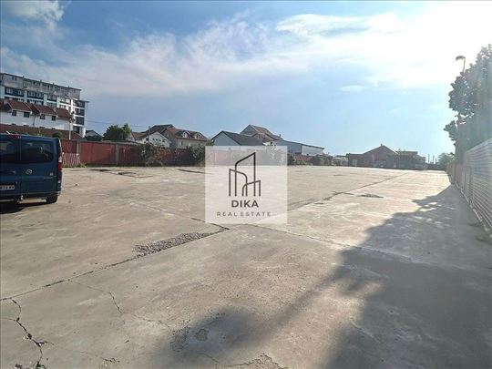Plac, Altina, 40 ari, 2500e