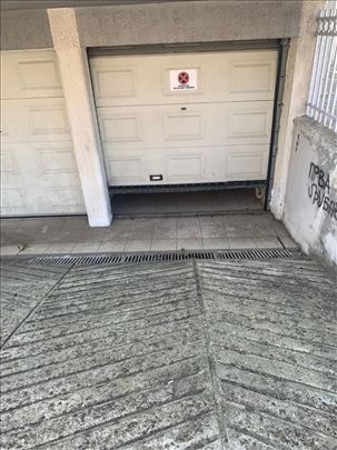 Slavujev venac, Stanka Vraza garaža