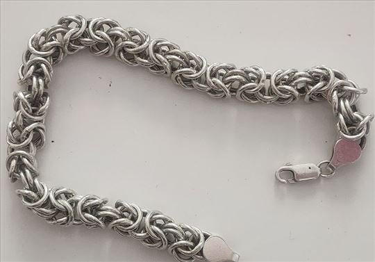 Srebrna narukvica-kraljevski rad deblji