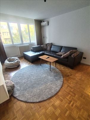 TOP, Lion, 3 sobe, terasa, parking, namešten 