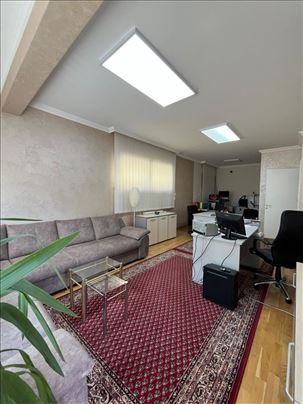 Vračar, 3.0 stan sa garažom u Južnom Bulevaru ID#2