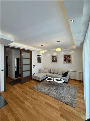 Great apartment with 3 bedrooms and garage space
