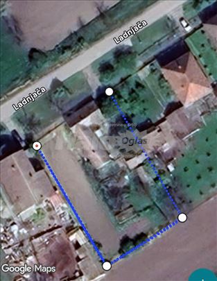 Kuca od 60m2 i plac od 12ari