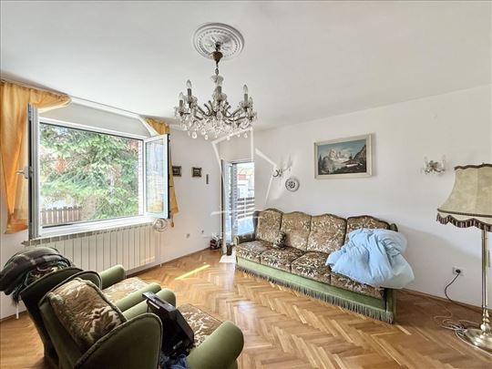 Kumodraž, Živote Marinkovića, 248m2 ID#11377