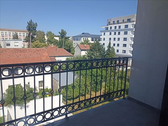 Mladenovac, Kralja Petra Prvog, Uknjižen