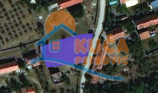 Plac, građevinsko zemljište, Mramor, 811m2
