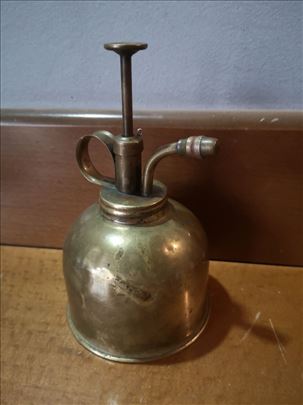 Stara prskalica za miris ili kolonjsku vodu