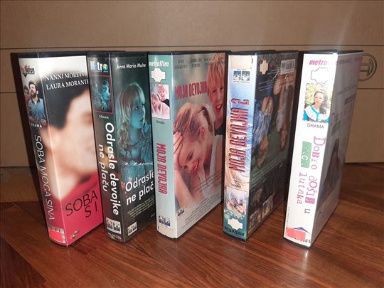 VHS kasete razne, 500 din/kom