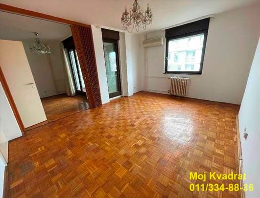 Vračar, Crveni krst - Vojislava Ilića