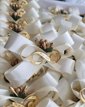 Cvetići za kićenje svatova-bež traka/beskonačno