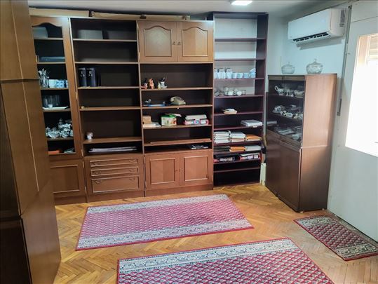 Draže Pavlovića 3-soban stan na prodaju 