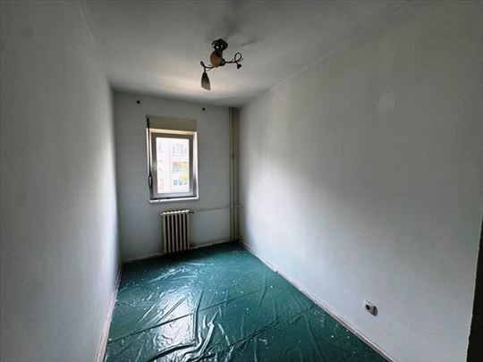 Izdaje se 4,0 stan, B.kosa III M.Z.