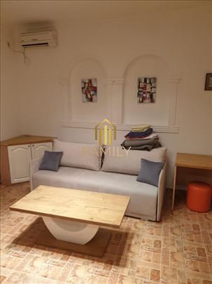 Izdaje se nameštena garsonjera 20 m² – Stari grad