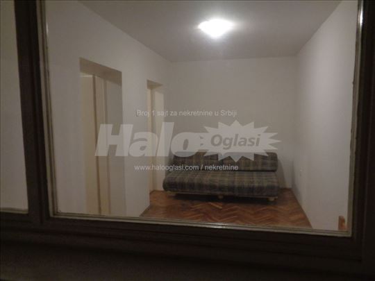 NOVI SAD - Bulevar Oslobođenja - 1/2 deo stana