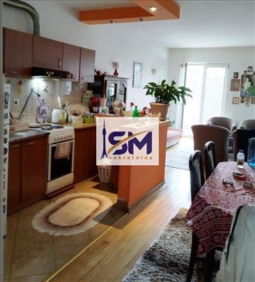 Žarkovo, namešten stan 74m2
