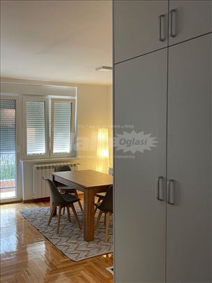 Izdavanje stana Sićevačka 3