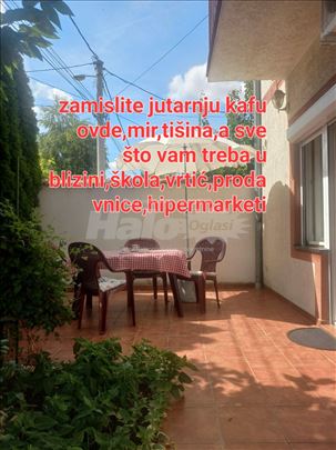 Uknjižen.Parking Mesto,početak Altine,Namesten 