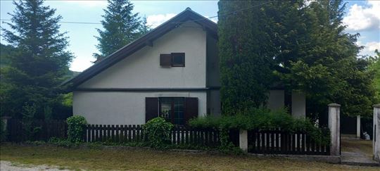 Zlatarsko Jezero (Kokin brod) 65m2+14m2t na 8 ari