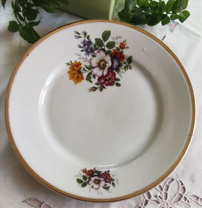 4 porcelanska tanjira Boris Kidrič sa pozlatom 