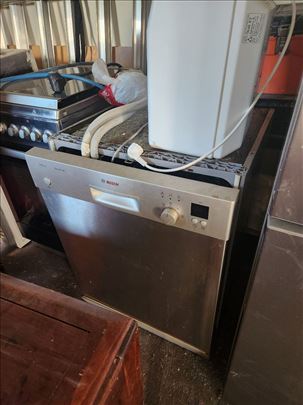 Bosch mašina za pranje sudova