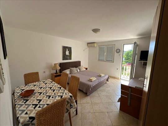 Crna Gora, Čanj, apartman