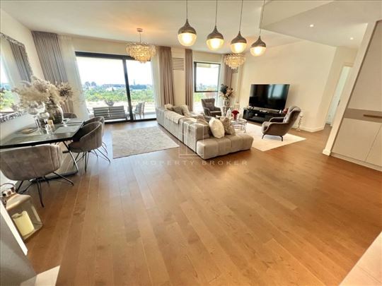 BW Terraces, pogled na reku, jedinstven, namešten 