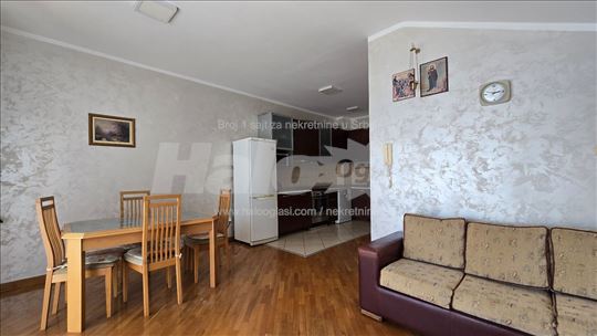 Dvosoban stan 62m2 Autokomanda Voždovac