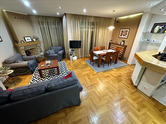 Kuća u nizu,  4.0, dvorište , pet friendly