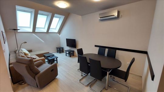 Milana Tankosića, renoviran,60m2, dve spavaće sobe
