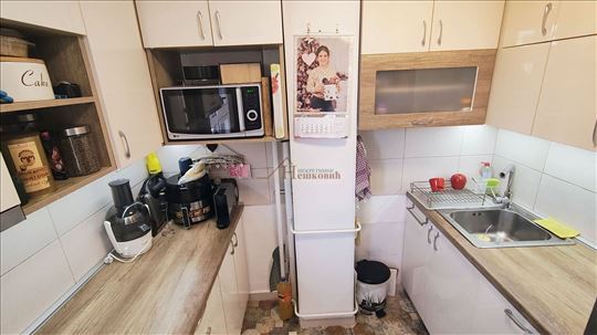 Novi Beograd Jurija Gagarina 48+2 uknj renoviran