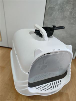 WC zatvoren-dubok sa pokretnim vratima