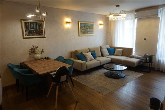 Extra lux komplet renoviran stan-Bez provizije