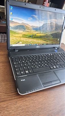 Fujitsu i5 3360M/16gb Ram