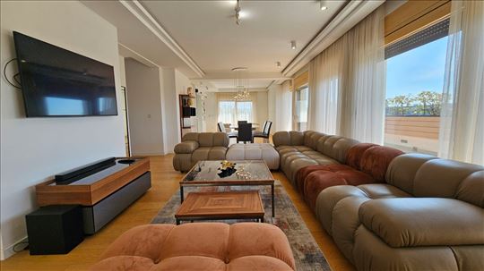 Hram, ekskluzivan penthouse, terasa 90m2, ID 24522