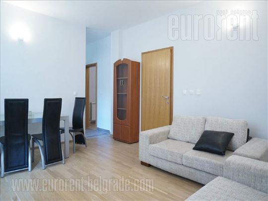 ID#17846, Izdavanje, Stan, Senjak, 82 m2