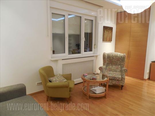 ID#37858, Izdavanje, Stan, Centar, 95 m2
