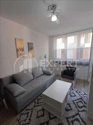 Izdaje se stan na Apelovcu, 36m2!