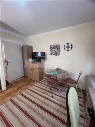Izdajem garsonjeru u Rentgenovoj u Nisu
