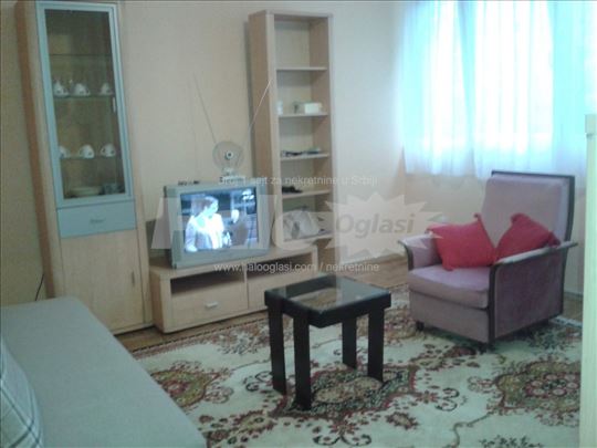 Izdajem sobe u Beogradu -Vozdovac -Brace Jerkovic