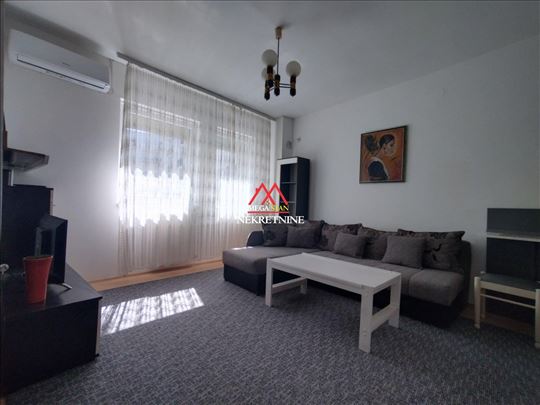 🏡 Lepo opremljena garsonjera – Temerinska ulica