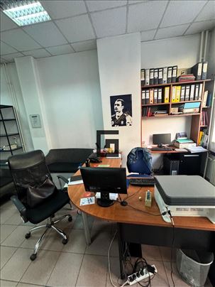Lokal na odličnoj lokaciji, 127m2, dva nivoa ID#16