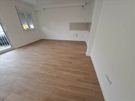 ***  Na prodaju nov dvoiposobnog stana ***