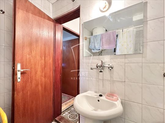 Palilula, stan u kući sa dvorištem ID#11418