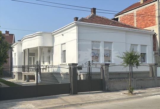 Poslovni prostor na ekstra lokaciji - renoviran