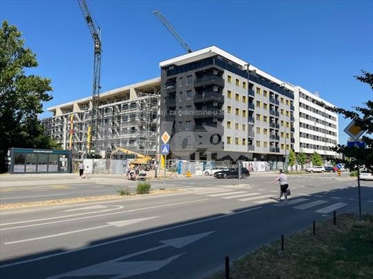 Trosoban stan - Novo Naselje - Inobacka - vlasnik!